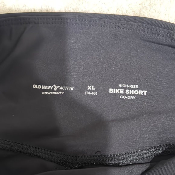 Old Navy Black Performance Shorts kids size XL 14-16 - Picture 2 of 2